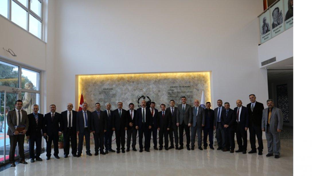 İl Milli Eğitim Müdürü Sayın Kemal KARAHAN Başkanlığında Sene Ortası Değerlendirme Toplantısı Yapıldı.