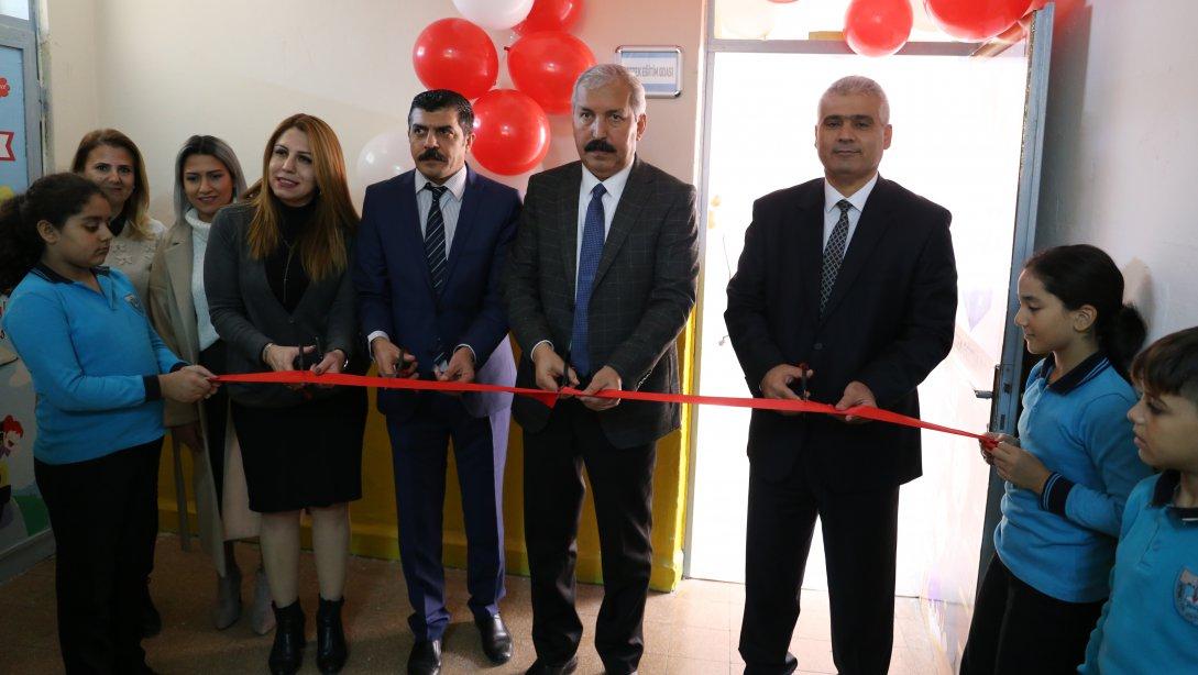İl Milli Eğitim Müdürü Sayın  Kemal KARAHAN Antakya Nizamettin Özkan İlkokulunda Destek Eğitim Odasının açılışını gerçekleştirdi.